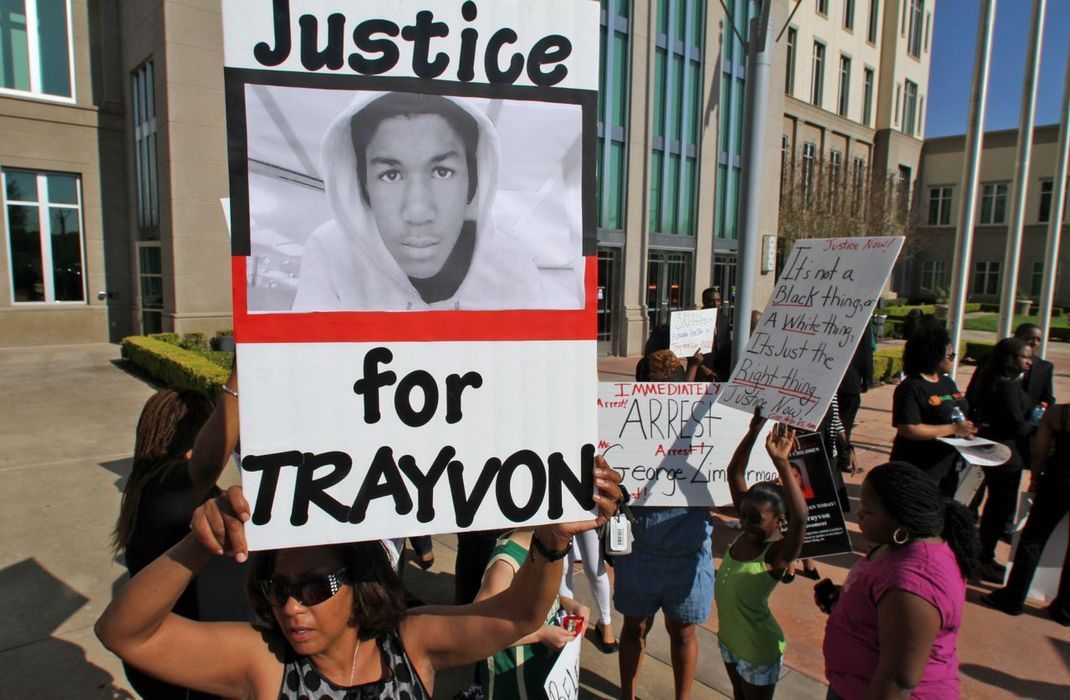 Demonstrantinnen und Demonstranten fordern Gerechtigkeit für den erschossenen Trayvon Martin.