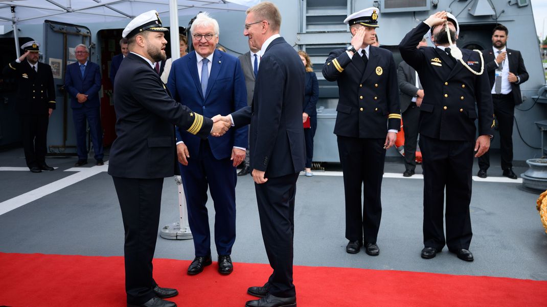 Der lettische Präsident Rinkevics begrüßt vor dem Hintergrund der russischen Bedrohung die militärische Aufrüstung Deutschlands.