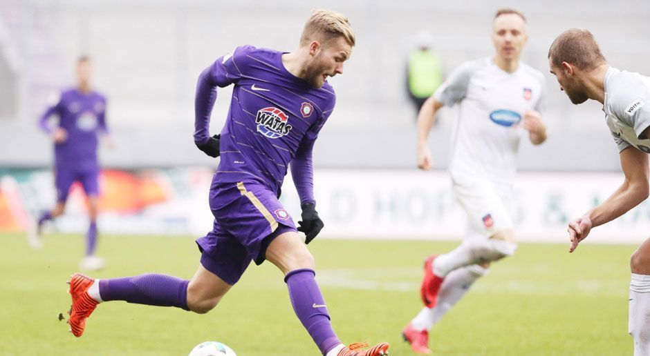 
                <strong>Pascal Köpke (FC Erzgebirge Aue)</strong><br>
                Pascal Köpke stürmt aktuell für den FC Erzgebirge Aue. Sein Vater war eher für das Verhindern von Toren zuständig.Vater: Andreas Köpke346 Bundesligaspiele für den 1. FC Nürnberg und Eintracht Frankfurt
              