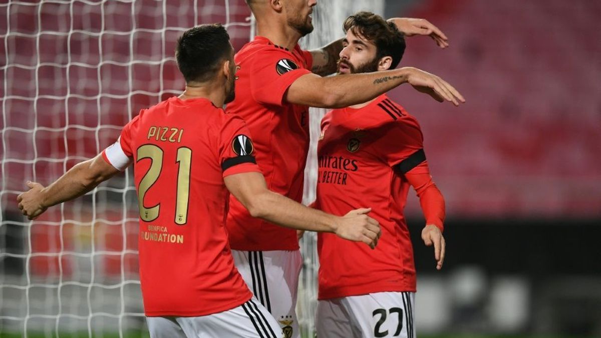 Benfica Lissabon kommt in Unterzahl zurück