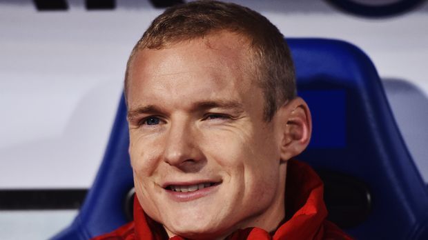 
                <strong>Sebastian Rode</strong><br>
                Sebastian Rode: Auch Sebastian Rode, der in dieser Saison gerade einmal auf 481 Spielminuten kommt, soll auf Vereinssuche sein. Borussia Mönchengladbach soll Interesse am Ex-Frankfurter bekunden, vor allem wenn Granit Xhaka zum FC Arsenal wechseln sollte. Auch Bayer Leverkusen hat Rode wohl im Visier.
              