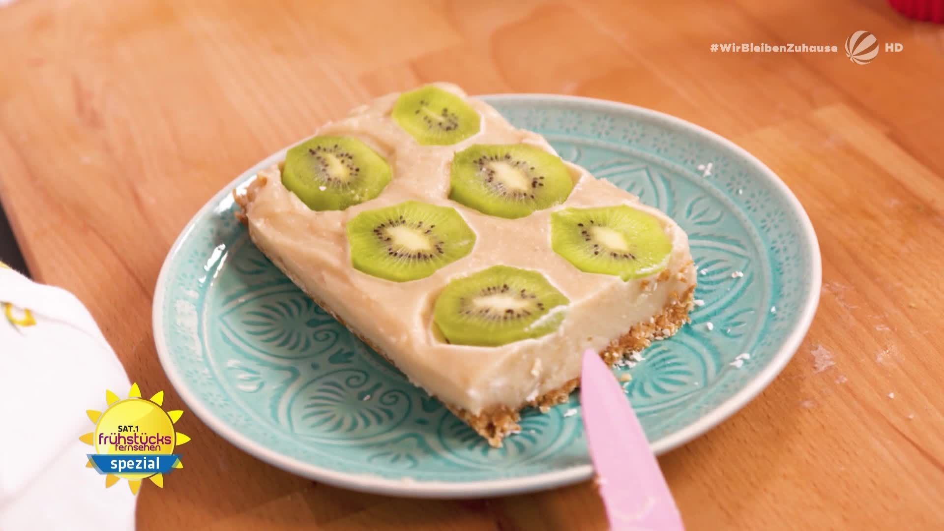 Rezept: Kiwi-Kuchen - Frühstücksfernsehen - Sat1