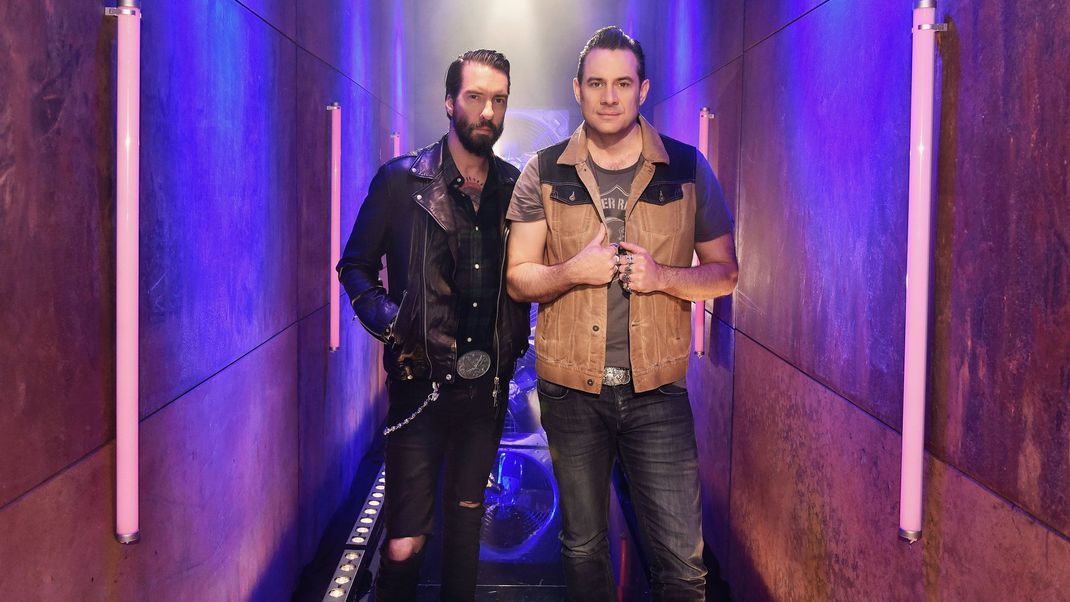 The BossHoss geben im Interview mit dem "SAT.1 Frühstücksfernsehen" einige spannende Details über ihr Privatleben preis. Alle Infos dazu gibt es hier!