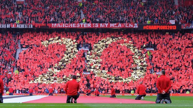 
                <strong>Platz 4: Manchester United - 151.079 Mitglieder (England)</strong><br>
                Trotz der aktuellen Krise bleiben die "Red Devils" der mitgliederstärkste Verein Englands. Seit Sir Alex Ferguson ManUnited zum englischen Rekordmeister gemacht hat, kann sich der Klub vor lauter Fans gar nicht mehr retten.
              