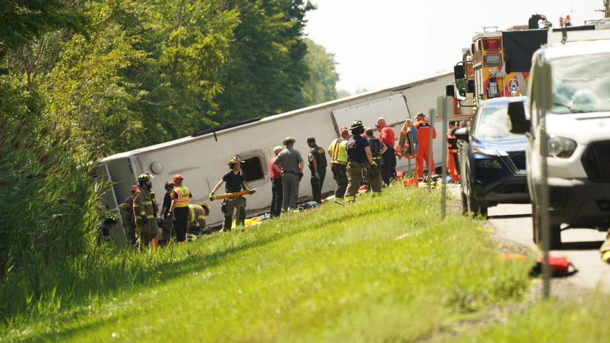 Mehrere Tote bei Busunfall in New York