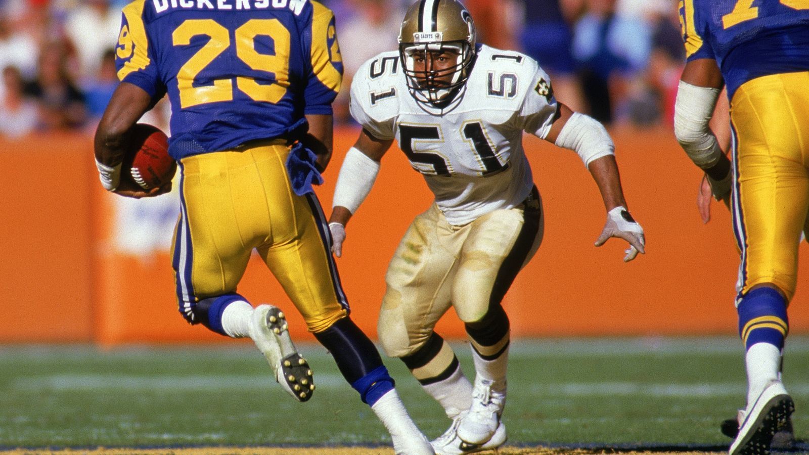 
                <strong>LB Sam Mills</strong><br>
                &#x2022; New Orleans Saints 1986-1994 -<br>&#x2022; Carolina Panthers 1995-1997<br>
              