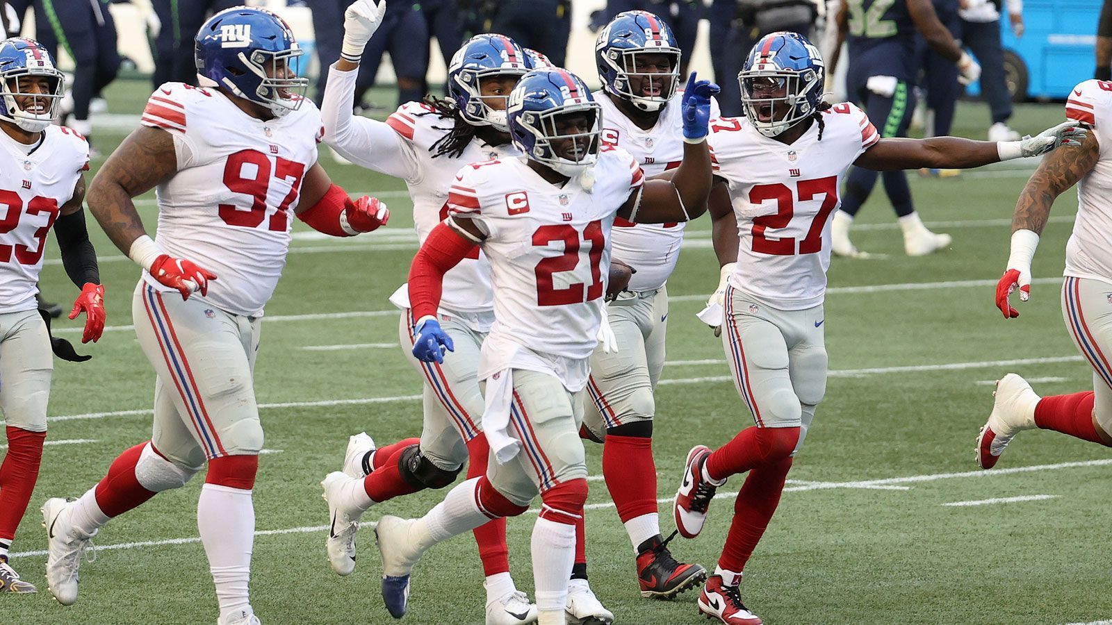 
                <strong>New York Giants (5-9)</strong><br>
                Die "G-Men" starteten zwar mit 0-5 in die Saison, konnten den Anschluss durch einen starken Zwischenspurt aber wieder herstellen. New York muss auf einen Ausrutscher des Football Teams hoffen:&#x2022; Die Giants gewinnen ihre Spiele gegen die Baltimore Ravens (Week 16) und die Dallas Cowboys (Week 17), Washington muss mindestens ein Spiel verlieren (bei einem Gleichstand der Bilanz greift der direkte Vergleich zu Gunsten der Giants)<br>&#x2022; Sollte Washington beide Spiele verlieren, reicht New York daher auch ein Sieg aus den verbleibenden zwei Spielen<br>
              