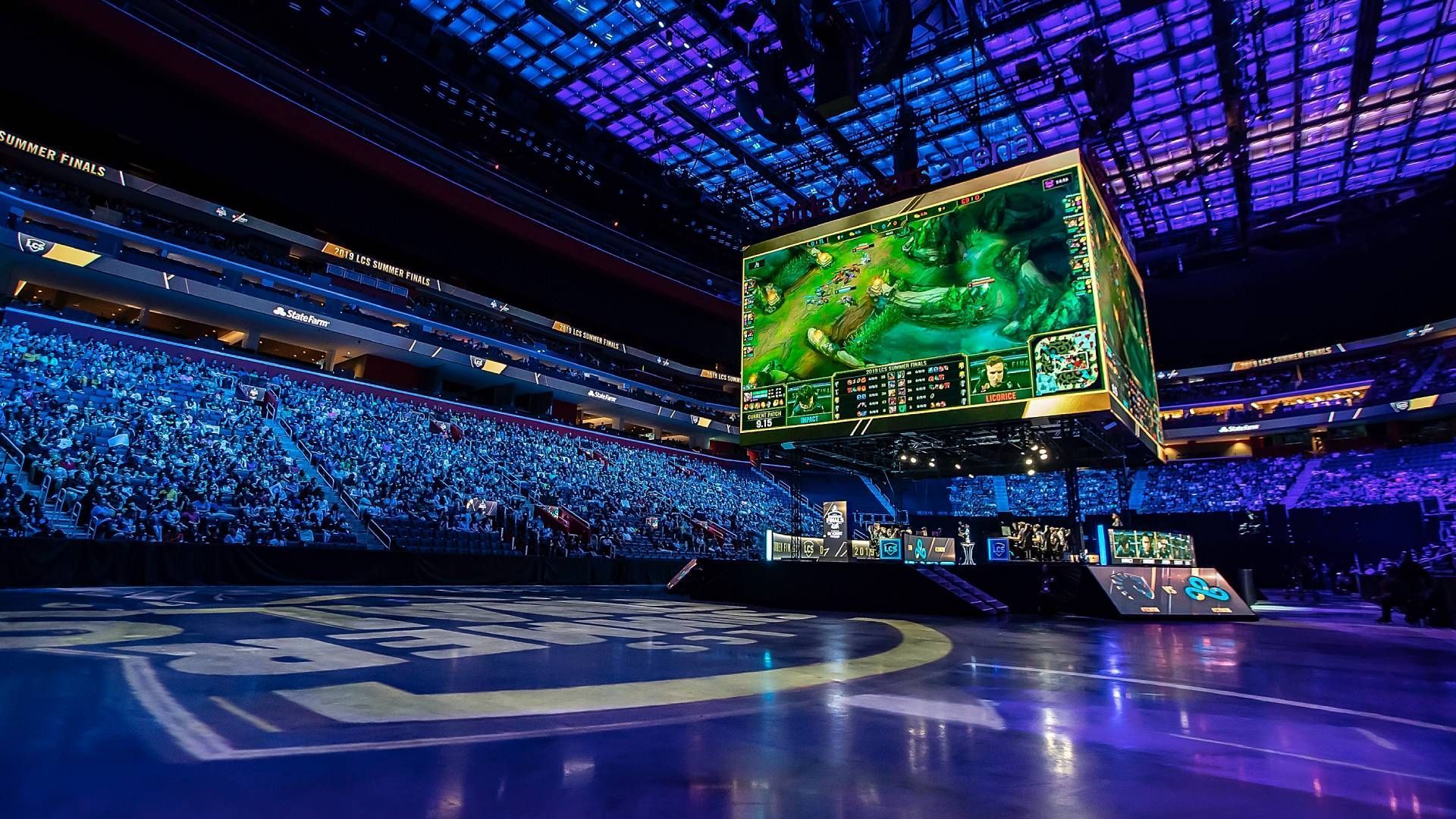 
                <strong>Cloud9 (eSports)</strong><br>
                Gleiches gilt für die eSports-Organisation Cloud9. Das Unternehmen stellt Teams für alle wichtigen Titel, darunter Fortnite, Counter Strike, League of Legends und viele weitere. Laut dem Wirtschaftsmagazin "Forbes" lag Cloud9 2022 mit 380 Millionen Dollar auf Platz fünf der wertvollsten eSports-Organisationen der Welt.
              