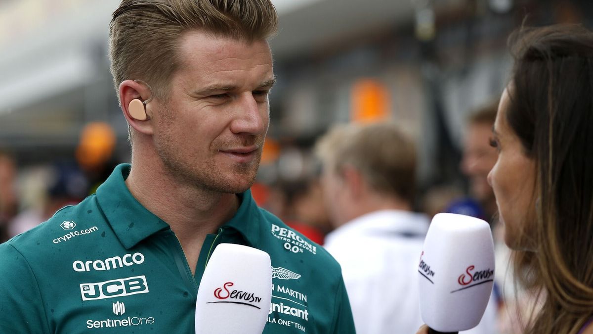 Nico Hülkenberg im Gespräch mit ServusTV-Reporterin Andrea Schlager