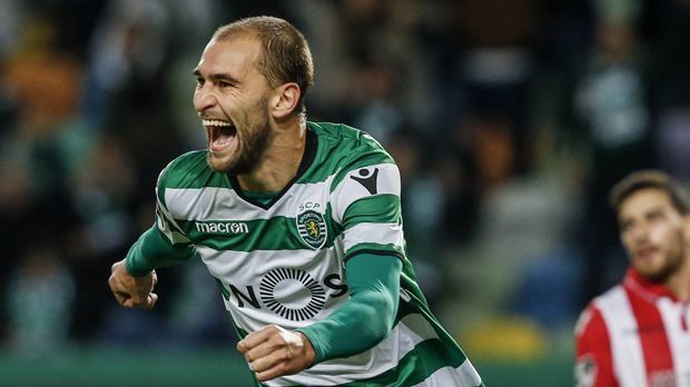 
                <strong>Bas Dost</strong><br>
                Der 28-Jährige kommt bei Sporting Lissabon auf 60 Tore in 71 Spielen, gehört zu den besten Stürmern des Kalenderjahres 2017. Er kennt die Bundesliga aus Wolfsburger Zeiten und ist ein echter Mittelstürmer, der sofort funktionieren würde. Sein Vertrag in Portugal läuft noch bis 2020.
              