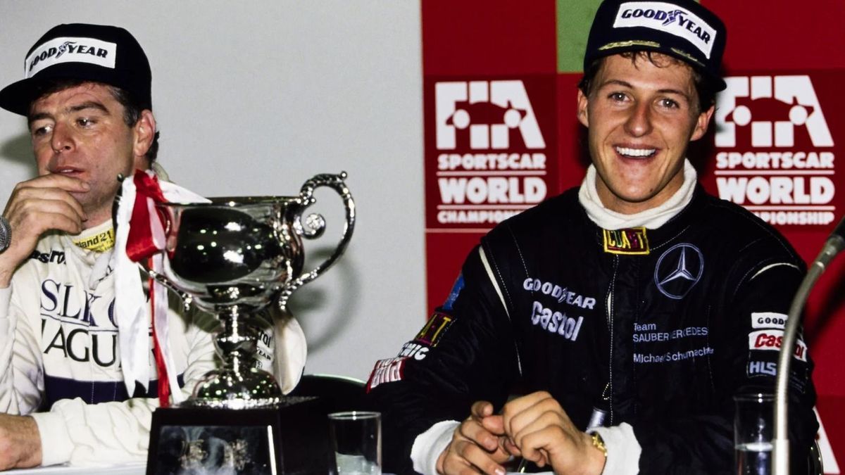 Derek Warwick (li.) hielt nicht viel vom jungen Michael Schumacher (re.) ...