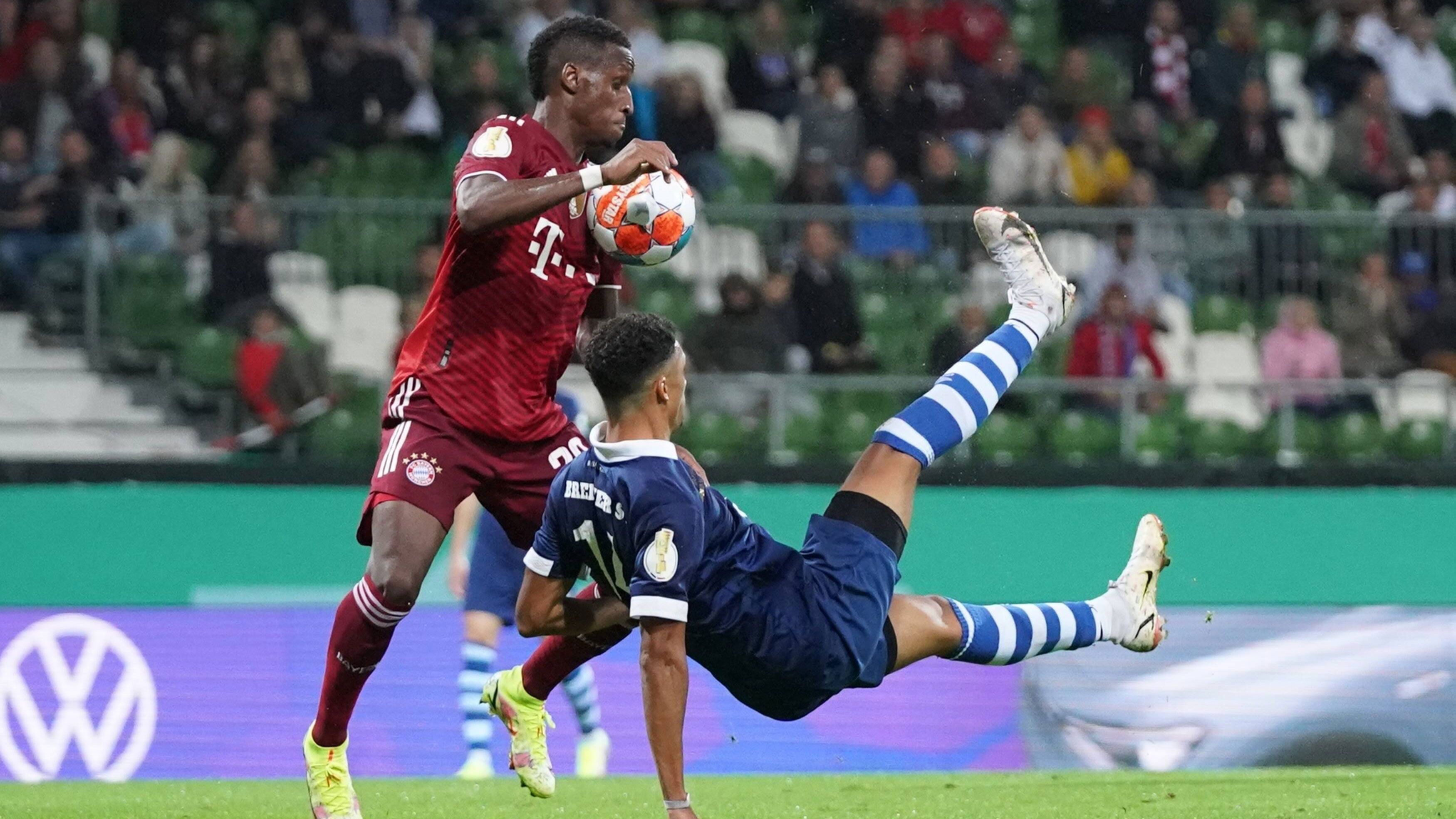 
                <strong>Bouna Sarr</strong><br>
                Beginnt engagiert, überläuft oft seinen Vordermann Musiala und schaltet sich über seine linke Seite immer wieder in die Offensive ein, seine Flanken und letzten Aktionen bringen aber bis zum Ende meist zu wenig Gefahr. Darf sich vier Minuten vor dem Ende aber noch in die Torschützenliste eintragen. ran-Note: 3
              