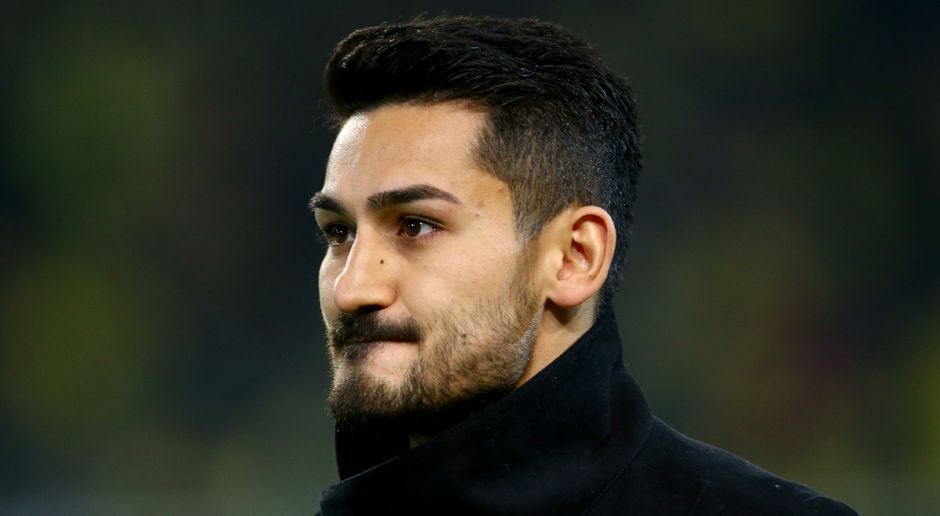 
                <strong>Ilkay Gündogan (Abgang Borussia Dortmund)</strong><br>
                Ilkay Gündogan (Abgang Borussia Dortmund): Ilkay Gündogan geht zu Manchester City. Wie Borussia Dortmund offiziell bestätigt, wechselt der Mittelfeldspieler zur neuen Saison auf die Insel. Trotz seiner schweren Verletzung einigten sich beide Seiten auf einen Transfer. Der 25-Jährige teilte diesen Schritt seinen Fans via "Facebook" mit und erklärte: "Pep Guardiola war es, der mich gefragt und überzeugt hat, dass der Schritt zum jetzigen Zeitpunkt der Richtige ist. Unter seiner Leitung möchte ich die nächste Stufe in meiner sportlichen Weiterentwicklung als Fußballer gehen." Über die Transfermodilitäten herrscht beim BVB und City Stillschweigen.
              