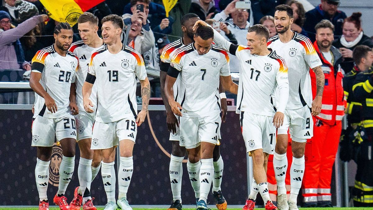 14.10.2024, Deutschland vs. Niederlande, Nations League 4. Spieltag, Gruppe C Jamie Leweling (Deutschland, 7) trifft zum 1:0 für Deutschland, welches vom VAR jedoch zurückgenommen wurde, Florian Wi...