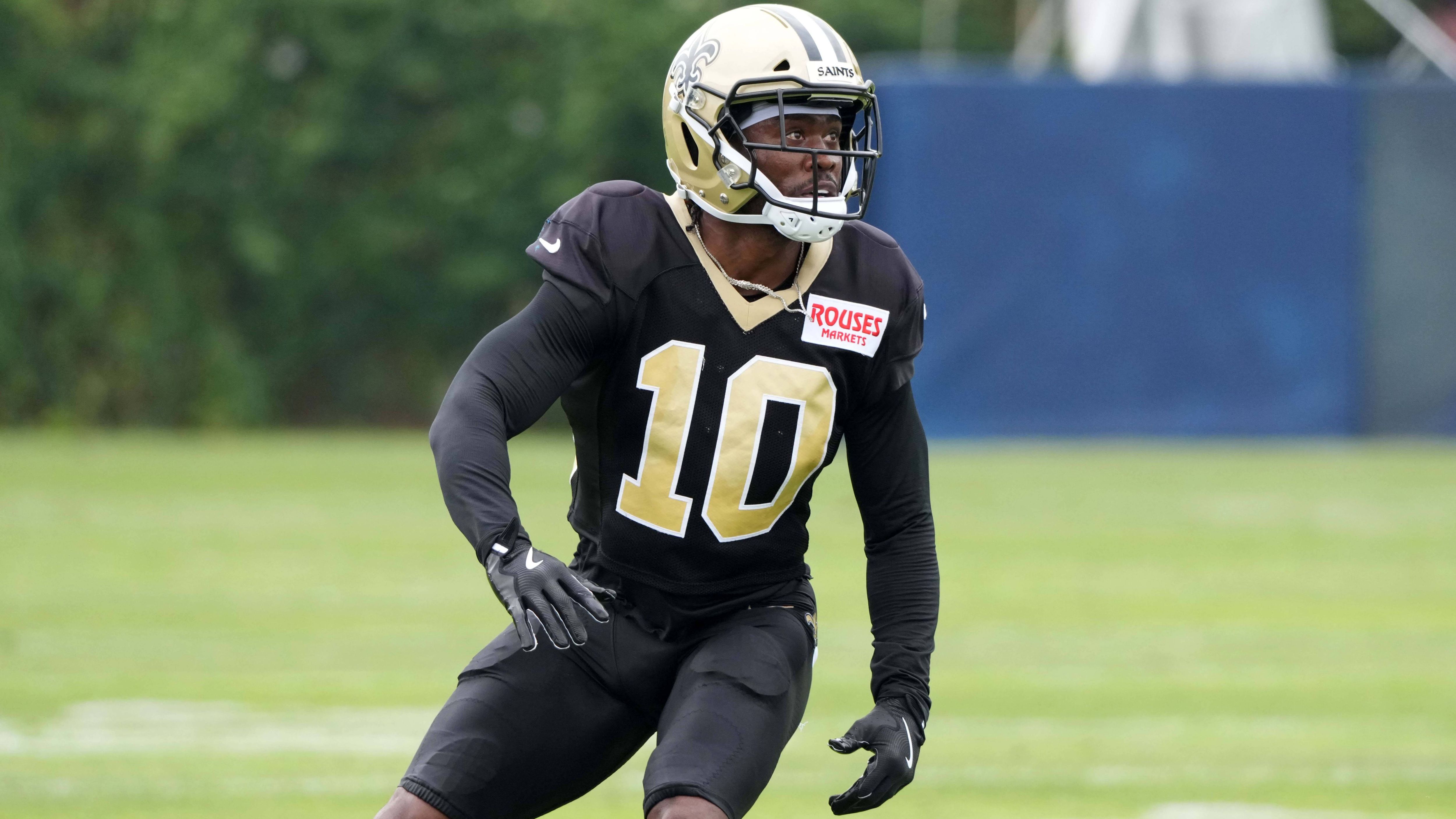 <strong>Brandin Cooks (New Orleans Saints, 9.532 Yards)</strong><br>Nach Stationen bei den Patriots, Rams, Texans und Cowboys kehrt er nun zu dem Team zurück, das ihn 2014 gedraftet hat. In den vergangenen Jahren ging seine Produktion deutlich zurück – 2024 kam er nur noch auf 259 Yards. Bei den Saints ist er jetzt als Wide Receiver Nummer zwei eingeplant. Die Chancen, noch dem 15K-Club beizutreten, sind sehr gering.