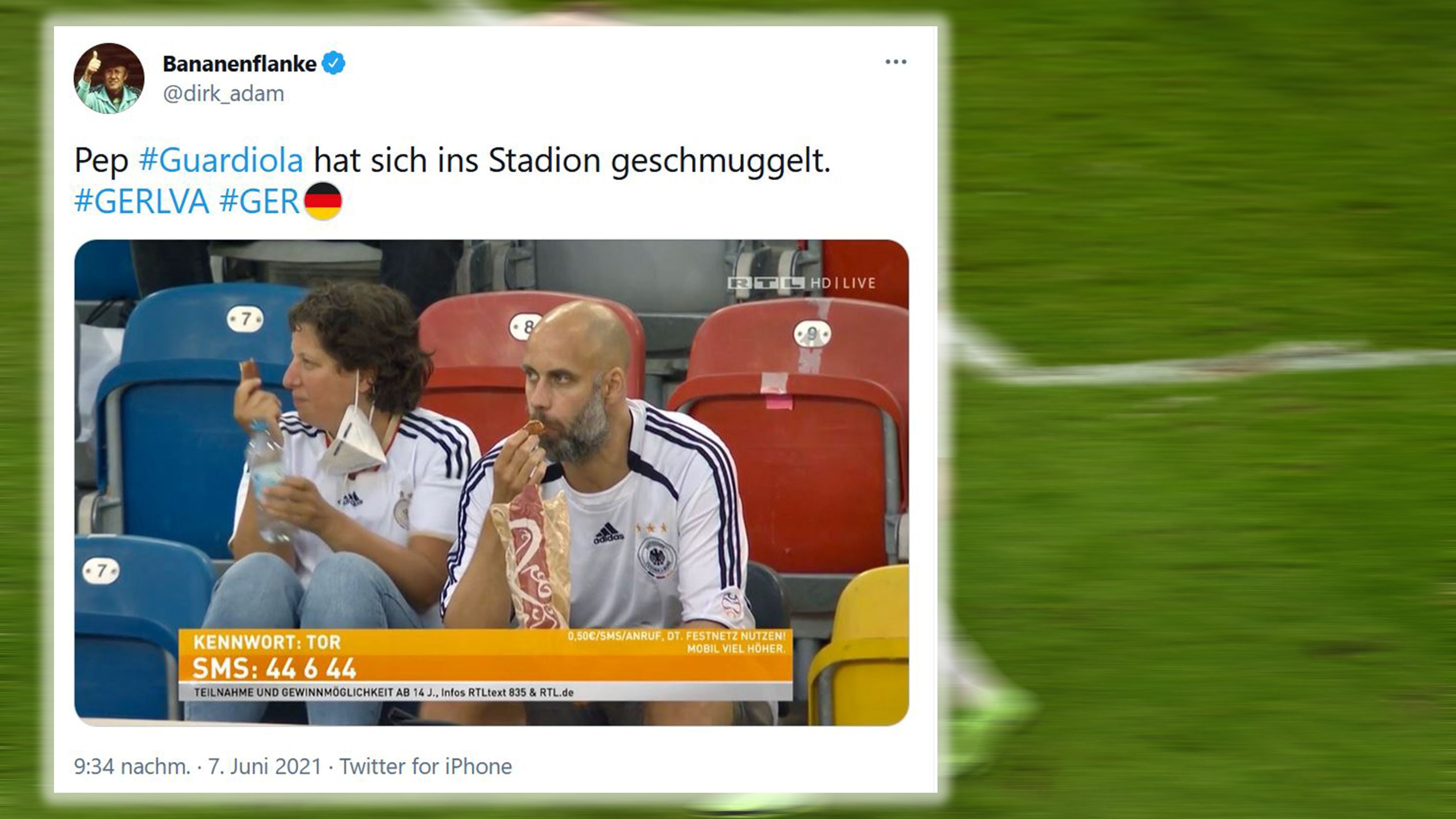 
                <strong>1000 und ein Pep</strong><br>
                1000 Zuschauer durften wieder ins Düsseldorfer Stadion. Einer sah Pep Guardiola zum verwechseln ähnlich. Wahnsinn. 
              