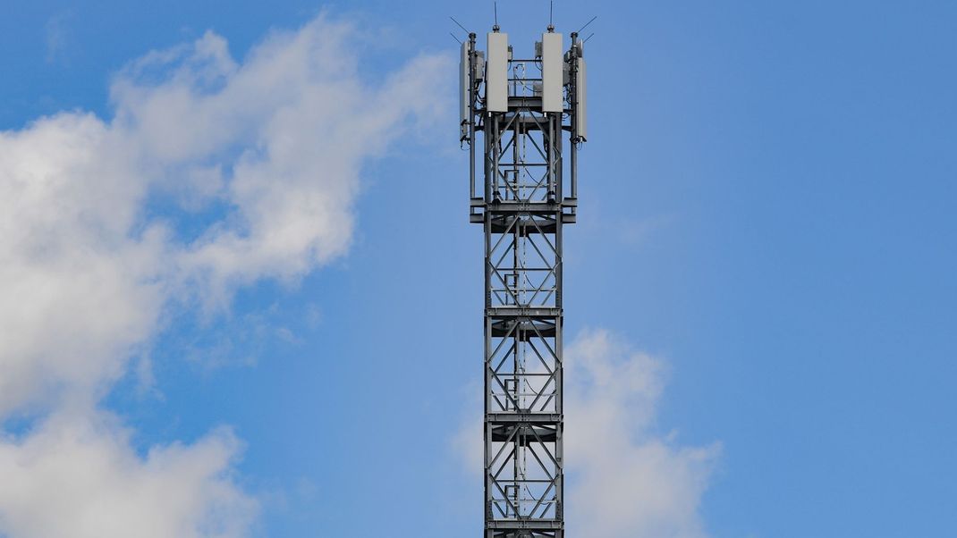 Ein Sendemast für Mobilfunk.