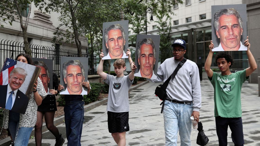 Jeffrey Epstein - Figure 1