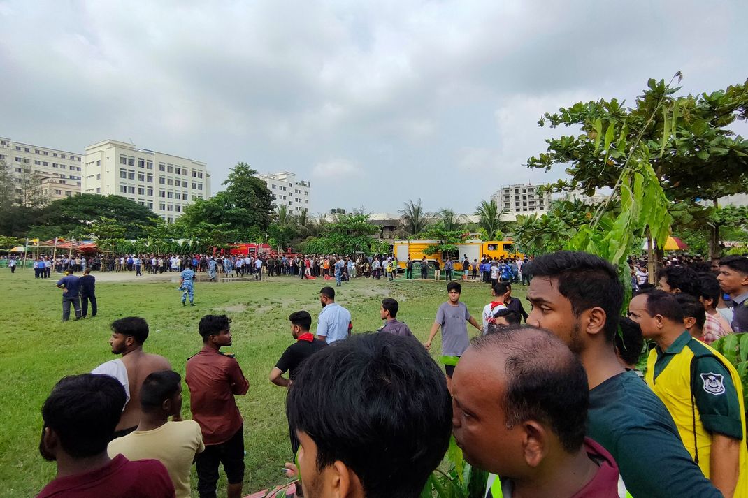 Bei dem Unglück in Bangladesch sind mehrere Menschen gestorben.