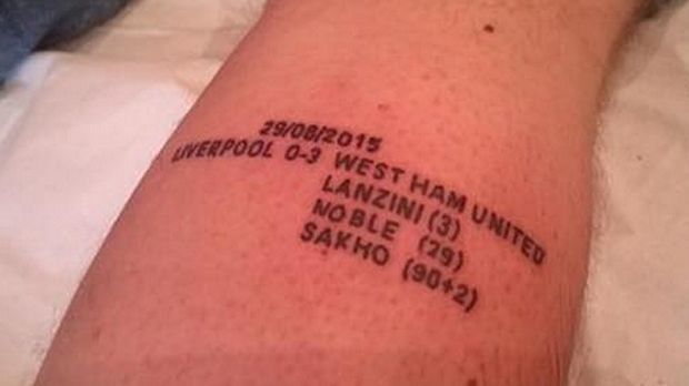 
                <strong>West-Ham-United-Tattoo</strong><br>
                Dass West Ham United mit 3:0 beim FC Liverpool gewinnt, ist wahrlich kein alltägliches Ereignis. Das Ergebnis vom August 2015 begeisterte einen unbekannten Fan der "Hammers" deshalb dermaßen, dass er sich kurzentschlossen die Spielstatistik auf die Wade tätowieren ließ. 
              