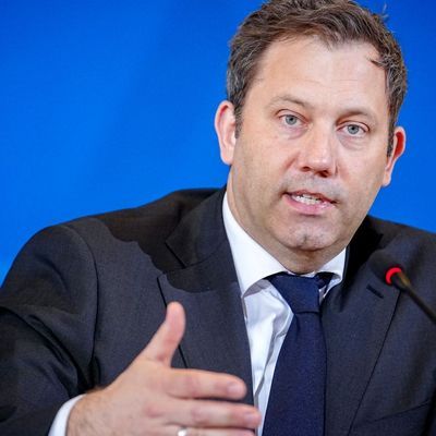Lars Klingbeil (SPD), Bundesminister der Finanzen, Vizekanzler und SPD-Bundesvorsitzender