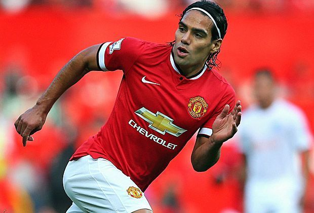 
                <strong>7. Platz: Radamel Falcao</strong><br>
                Von Radamel Falcao hat man sich bei Manchester United deutlich mehr erhofft - sowohl auf als auch neben dem Rasen. Der Kolumbianer erzielte in der Premier League nur vier Tore, wohl auch deshalb kommt er im Trikot-Ranking auf einen Marktanteil von nur 1,99 Prozent.
              