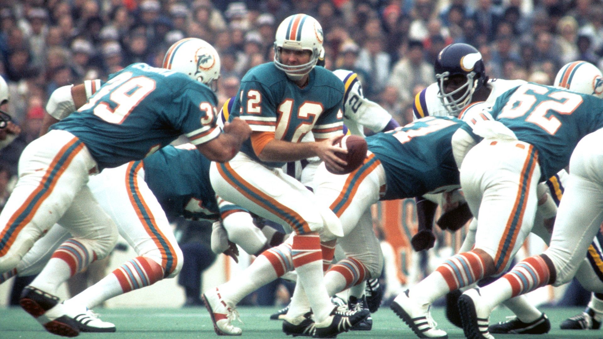 <strong>1974 - Miami Dolphins</strong><br>Endstand: 24:7 gegen die Minnesota Vikings<br>Coach: Don Shula<br>MVP: Larry Csonka
