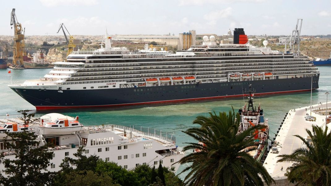 Auf dem Cunard Cruise Liner "Queen Victoria" leiden rund 140 Menschen an einer Magen-Darm-Erkrankung.