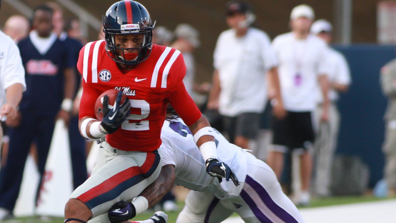 
                <strong>Donte Moncrief (Pittsburgh Steelers)</strong><br>
                College: Ole Miss RebelsPosition: Wide ReceiverCollege-Stats: 2371 YDS - 20 TD - 156 RECIn der NFL seit: 2014
              