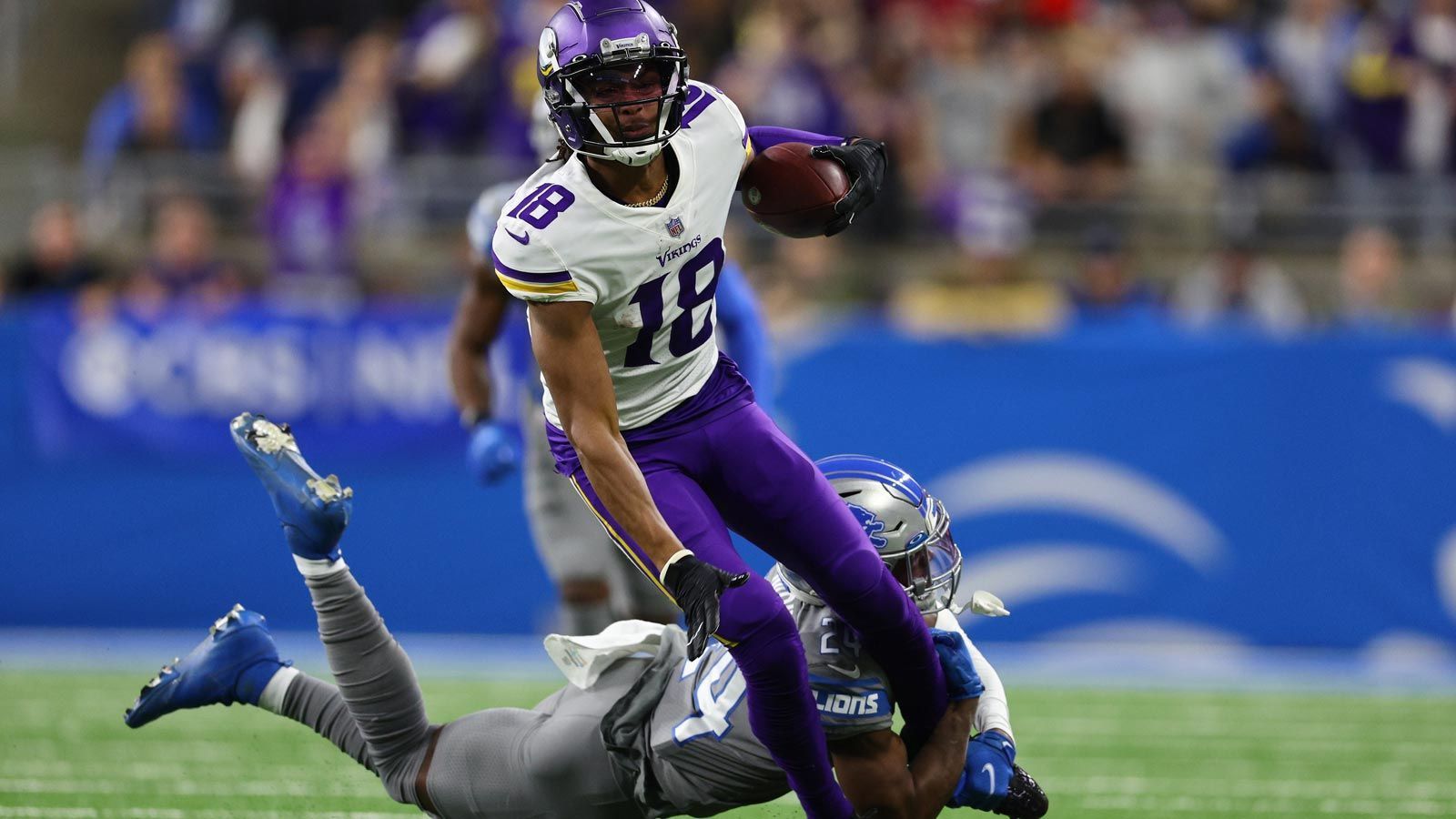 
                <strong>Justin Jefferson (Minnesota Vikings)</strong><br>
                &#x2022; Position: Running Back -<br>&#x2022; Statistiken 2021 (Stand: 21.12): 1.335 Receiving Yards, neun Touchdowns -<br>&#x2022; Pro Bowl-Nominierungen: 2 (2020, 2021)<br>
              
