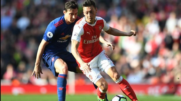 
                <strong>Mesut Özil (FC Arsenal)</strong><br>
                Mesut Özil (FC Arsenal): Ebenfalls in den Top Fünf von Xavis Lieblings-Mittelfeldspielern vertreten ist Mesut Özil. In der Saison 2015/16 verpasste er knapp den Assistrekord der Premier League in einer Saison. In der Spielzeit 2016/17 lief es für den 28-Jährigen mit acht Toren und sieben Vorlagen weniger beeindruckend. 
              