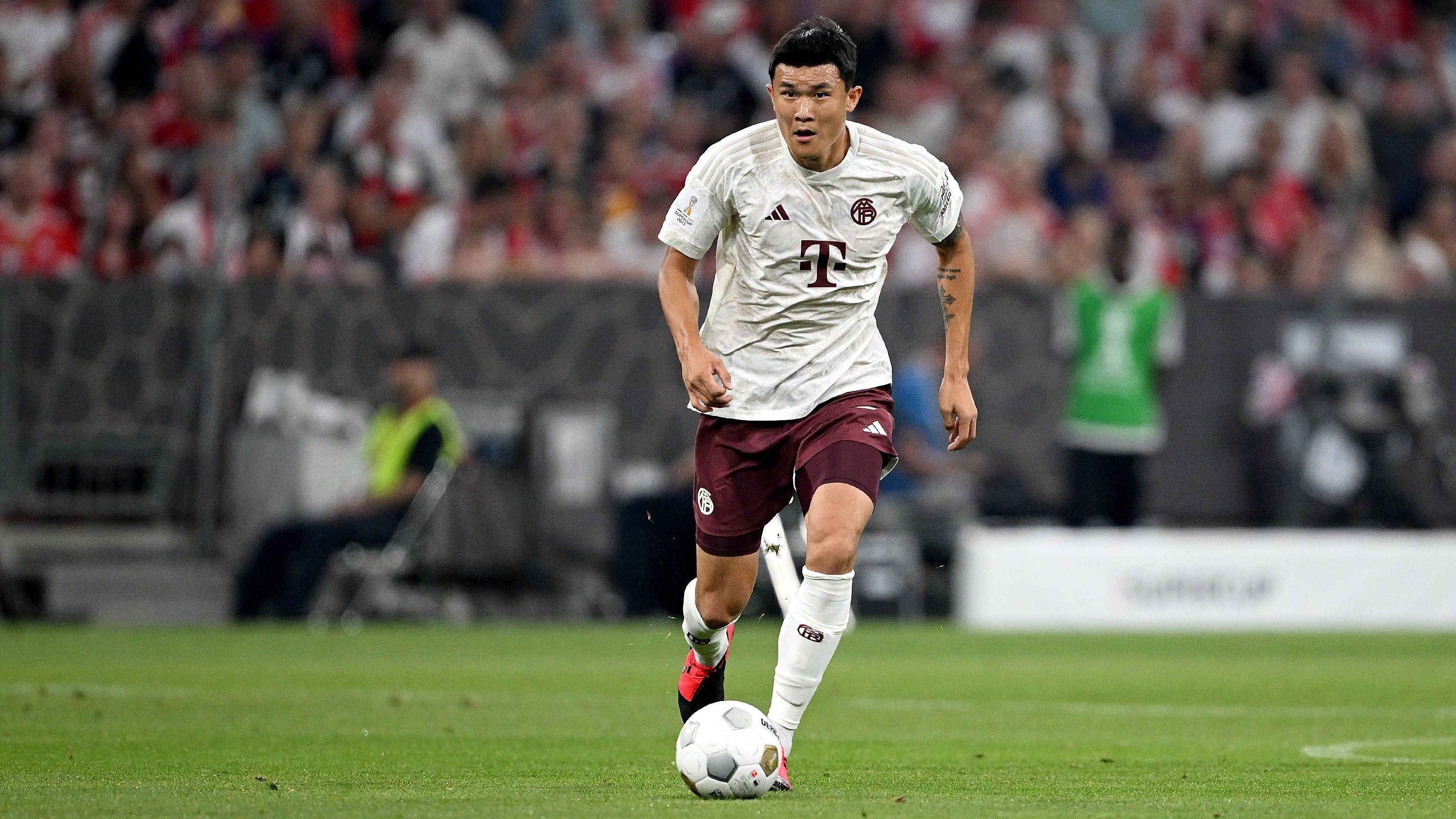 <strong>Min-Jae Kim (FC Bayern München)</strong><br>Der Südkoreaner kommt für de Ligt nach dem Wechsel ins Spiel. Weitgehend fehlerlos, aber aufgrund des Münchner Anrennens gegen den Rückstand auch wenig gefordert. <strong>ran-Note: 3</strong>