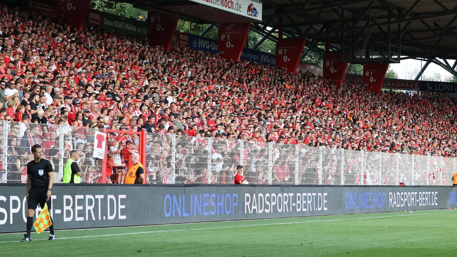 
                <strong>Platz 14: Union Berlin</strong><br>
                &#x2022; Verkaufte Dauerkarten: 11.500<br>&#x2022; Angebotene Dauerkarten: 11.500<br>
              