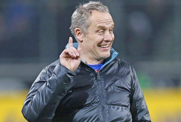 
                <strong>Christian Streich - der Lustige</strong><br>
                Aufgemerkt: Christian Streich ist gar nicht immer so böse, wie uns Club-Coach Gertjan Verbeek weismachen möchte. Der Freiburger Trainer kann durchaus amüsant sein, wer den "Streich des Tages kennt", weiß, was wir meinen ...
              