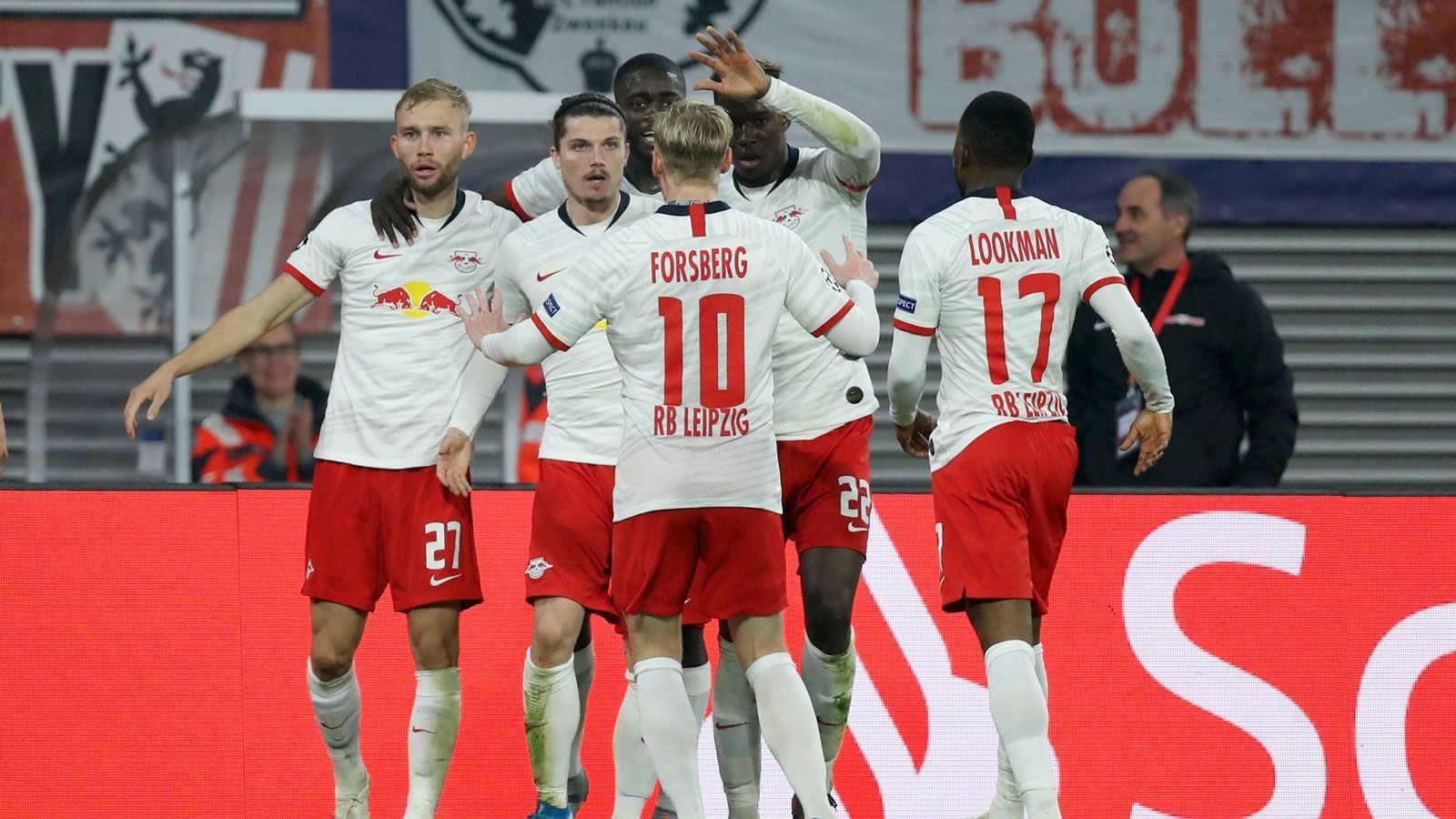 
                <strong>Platz 11: RB Leipzig </strong><br>
                Unter Trainer Julian Nagelsmann hat RB Leipzig den nächsten Schritt gemacht, spielt reifer und konstanter. Dennoch ging die Bundesliga-Saison für die roten Bullen eher ernüchternd zu Ende. Mit dem dritten Platz konnten sich die Leipziger für die starke Hinrunde und Auftritten in der Champions League nicht belohnen. Beim Turnier in Lissabon fehlt mit Timo Werner der absolute Topstar der Mannschaft, der zukünftig für den FC Chelsea auf Torejagd geht. Im Viertelfinale trifft man auf Atletico Madrid, die bis dahin komplett im Rhythmus sein sollten, während Leipzig knapp einen Monat ohne Spielpraxis dasteht. 
              