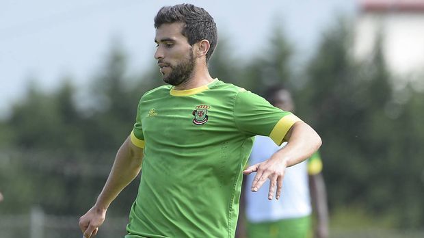 
                <strong>Platz 5: Minhoca (42 Spiele)</strong><br>
                Platz 5: Minhoca (42 Spiele). Wieder ein Torverweigerer aus der portugiesischen Liga. Minhoca, Nelson Alexandre Farpelha Estrela, legte eine Torlos-Serie von 42 Spielen beim FC Pacos de Ferreira hin. 3.043 Minuten stand der Portugiese dabei auf dem Platz.
              