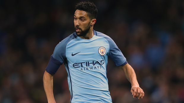 
                <strong>Gael Clichy</strong><br>
                Gael ClichyZuletzt bei: Manchester CityAlter: 31 JahrePosition: Linker VerteidigerIm Gespräch bei: West Ham United
              