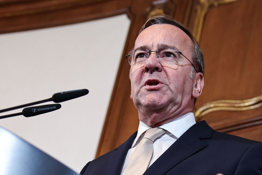 Verteidigungsminister Pistorius hält nichts von dem "Manifest" aus den SPD-Reihen.