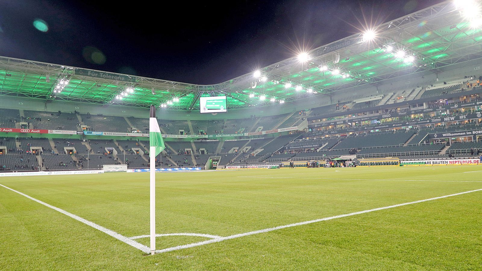 
                <strong>Platz 7: Borussia Mönchengladbach - Stadion im Borussia-Park</strong><br>
                Kapazität: 54.018Logen: 45Sitzplätze: 37.869Stehplätze: 16.145
              