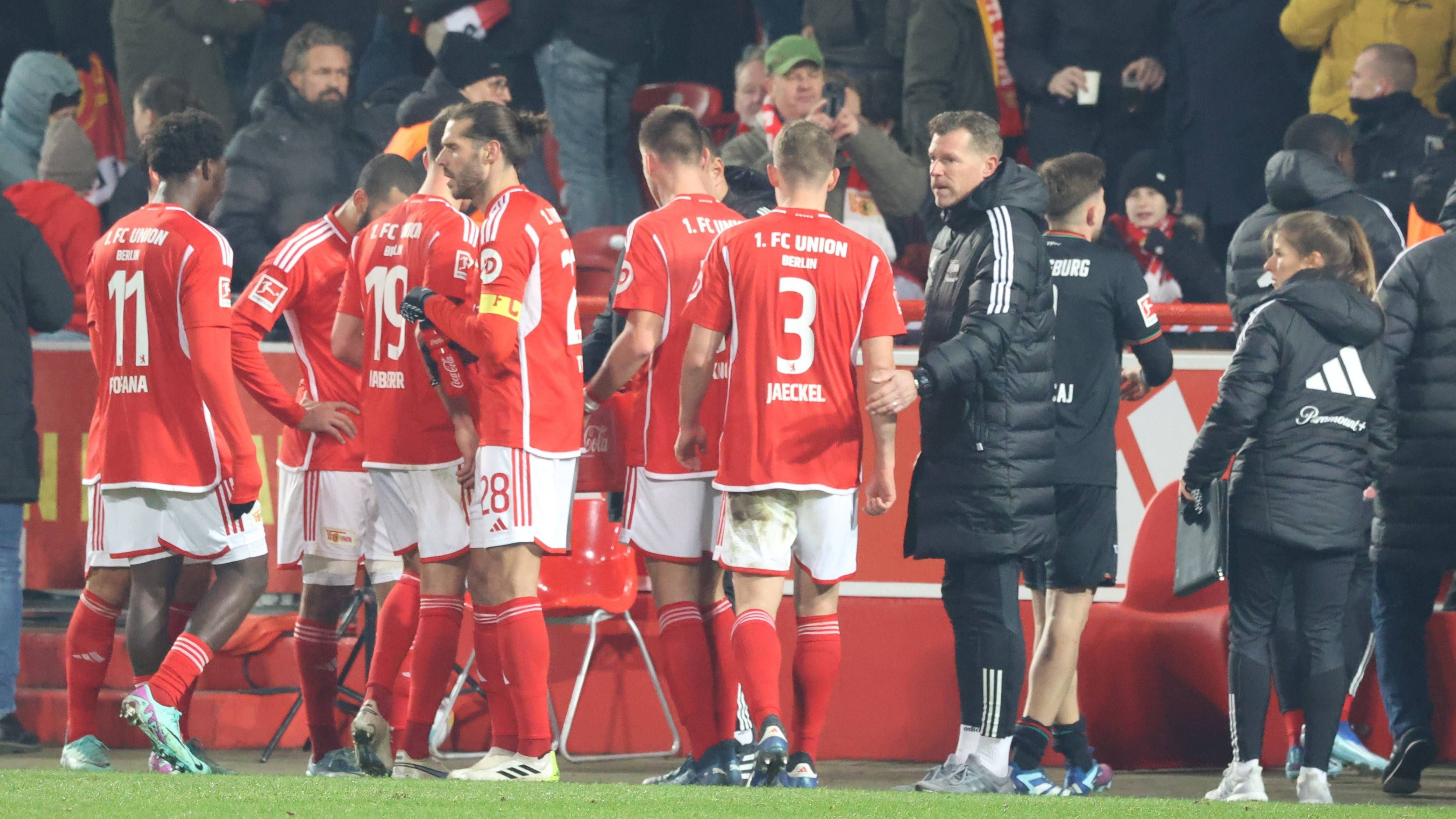 <strong>Marie-Louise Eta schreibt Bundesliga-Geschichte</strong><br>Kevin Volland traf in der 88. Minute zum 1:1 für Union Berlin. Das Debüt von Marco Grote und Marie-Louise Eta endete mit einer Punkteteilung. Ein kleiner Schritt nach vorne, aber die Situation bei den Eisernen bleibt angespannt.