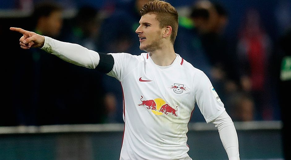 
                <strong>Timo Werner</strong><br>
                Timo Werner: Gerade einmal 19 Sekunden waren gespielt, als Timo Werner für die Leipziger einen Elfmeter rausholte – Fehlentscheidung des Schiris. Doch Werner zog sein Schauspiel durch: Daumen für den Schiedsrichter, ausgelassener Jubel mit der Tribüne nach dem selbst verwandelten Strafstoß. In der 83. Minute ging er unter den Pfiffen der Gästefans vom Platz. Sportlich zwar eine starke Leistung des Youngsters, doch in Sachen Fairness ein Totalausfall. Deshalb: ran-Note: 5.
              