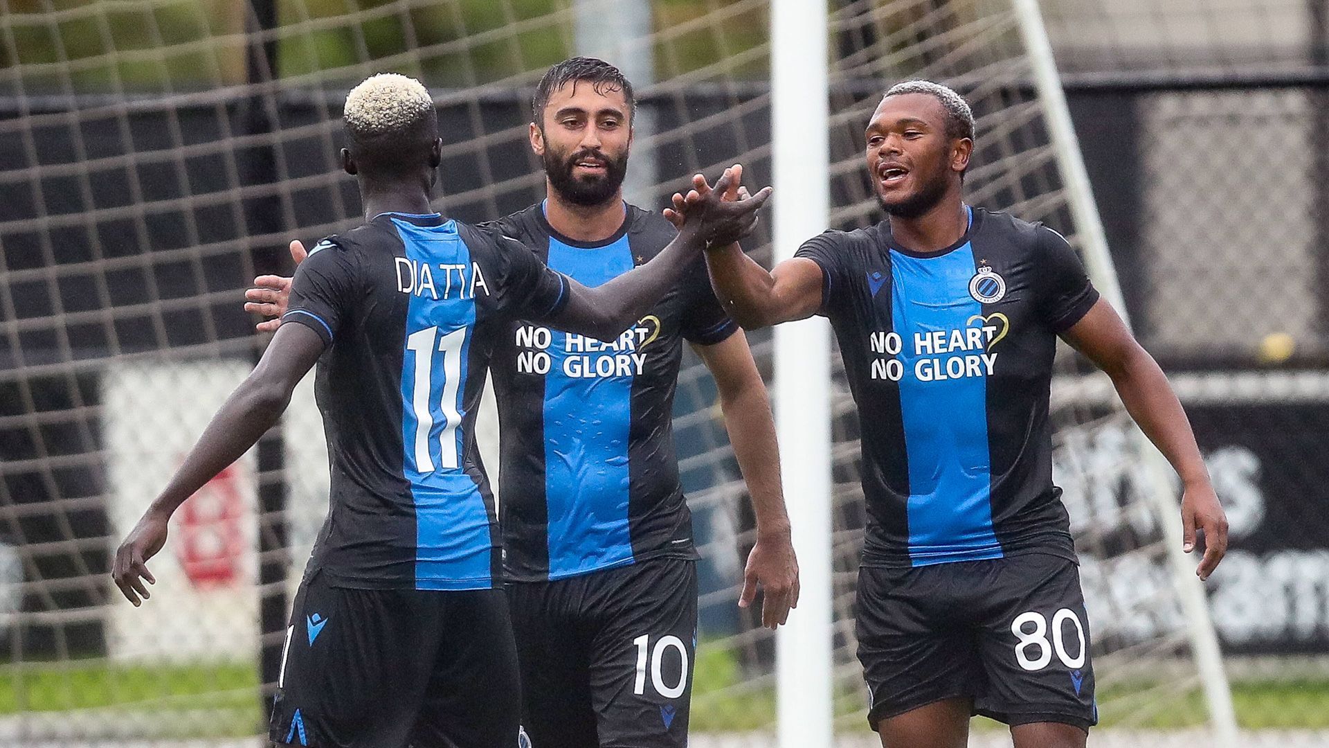 
                <strong>FC Brügge (Belgien)</strong><br>
                Der FC Brügge gewann den Meistertitel in der belgischen Jupiler Pro League und qualifizierte sich damit für die Champions League 2020/21.
              
