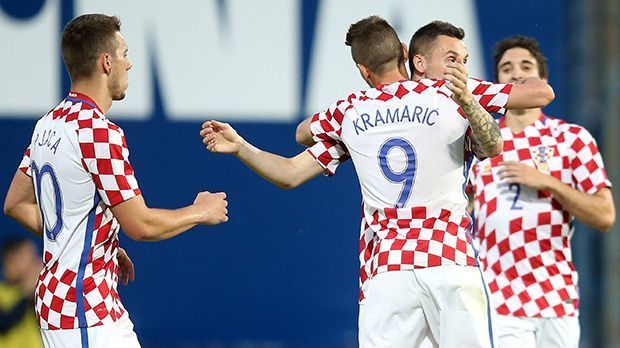 
                <strong>Platz 5: Kroatien</strong><br>
                Platz 5: Kroatien. Altersdurchschnitt: 26 Jahre, 8 Monate. Neben Ante Coric (19 Jahre) von Dinamo Zagreb hat es beispielsweise auch der Leverkusener Youngster Tin Jedvaj (20 Jahre) in den Kader geschafft.
              