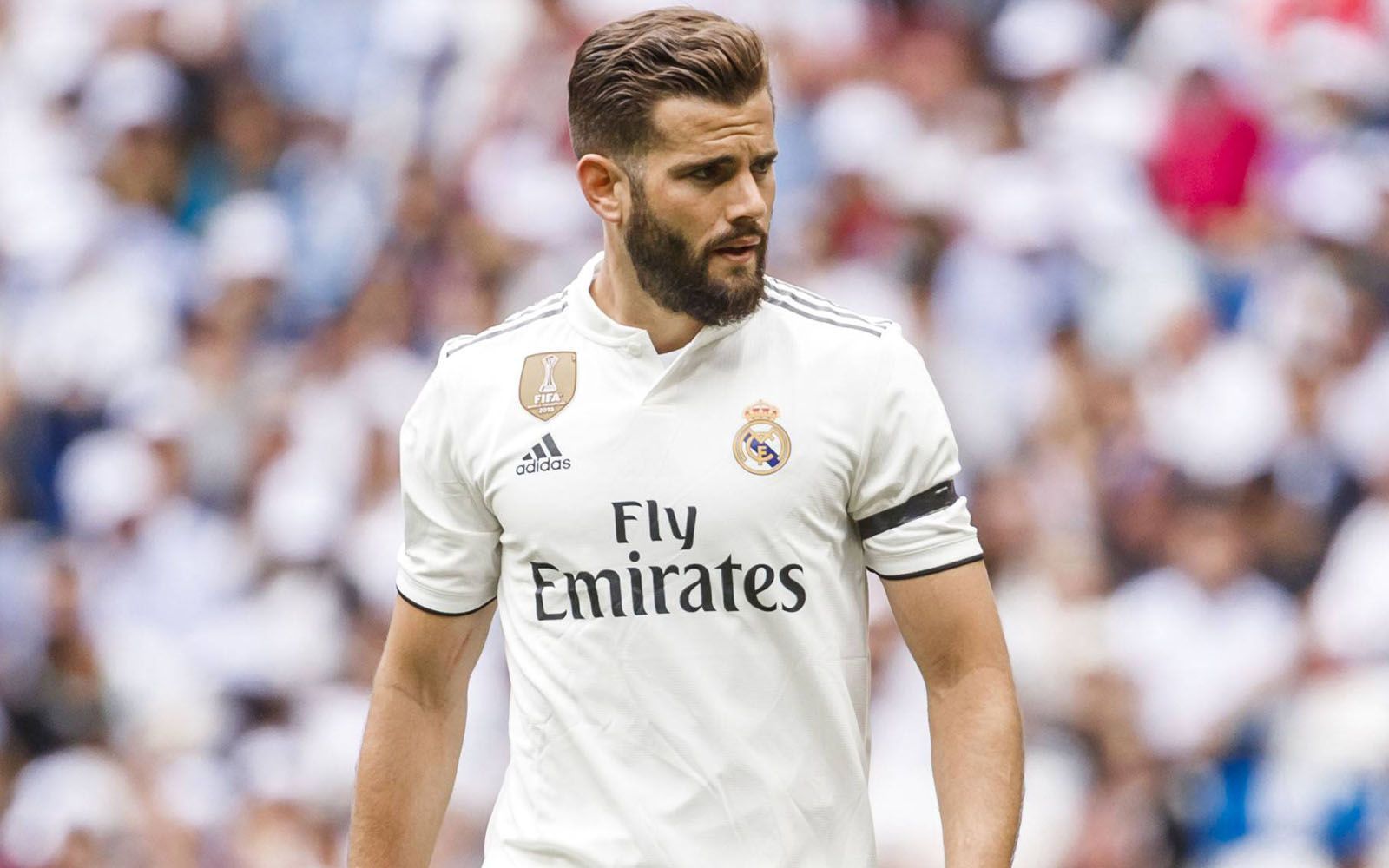 
                <strong>Nacho Fernandez </strong><br>
                Durch die Verpflichtung von Eder Miliato vom FC Porto für 50 Millionen Euro bekommt Nacho einen zusätzlichen Konkurrenten in der Innenverteidigung. In der kommenden Saison wird der Spanier deshalb wohl kaum mehr Spielzeit bekommen. Sein Vertrag läuft noch bis 2020, die AS Rom soll laut der Sportzeitung "AS" an dem spanischen Nationalspieler interessiert sein. Ein Jahr vor Vertragsende könnten die Königlichen mit einem Verkauf noch eine halbwegs ordentliche Ablöse einstreichen.   
              