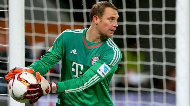 
                <strong>Manuel Neuer (FC Bayern München)</strong><br>
                Platz 5 - Manuel Neuer (FC Bayern München): Der deutsche Nationaltorwart spielte in der laufenden Saison in 36 Pflichtspielen bereits 21 Mal zu Null. Insgesamt wehrte Neuer ebenfalls 79,4 Prozent der Schüsse auf sein Tor ab.
              