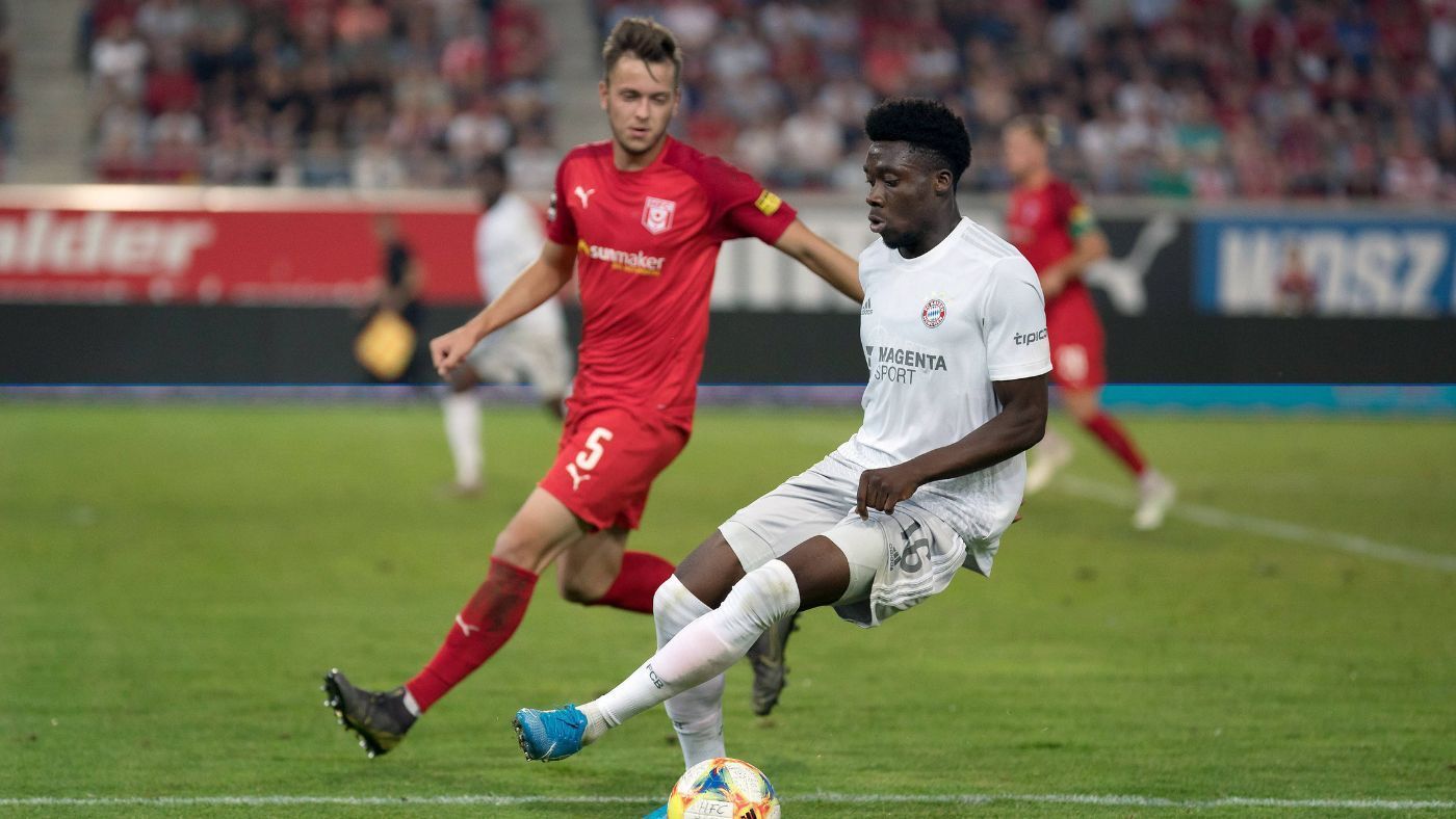
                <strong>Alphonso Davies</strong><br>
                Für ihn war Bayern II bloß ein Übergangsstopp, um Spielpraxis zu sammeln. Alphonso Davies spielte dreimal in der 3. Liga, bevor er als Linksverteidiger bei den Profis so richtig durchstartete.
              