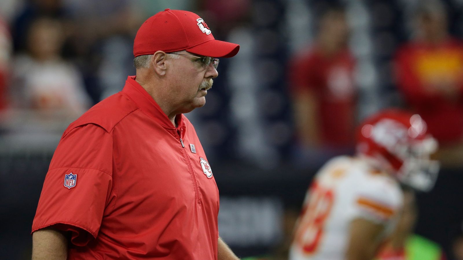 <strong>Platz 4: Andy Reid - 258 Siege</strong><br>Der Head Coach der Kansas City Chiefs, der schon 1997 als Assistenztrainer der Green Bay Packers den Super Bowl gewann, ist einer von zwei noch aktiven Head Coaches in dieser Liste. Am 7. Spieltag der Saison 2019 feierte Andy Reid seinen 200. Sieg - mehr als eine Fußnote auf dem Weg zum ganz großen Triumph. Zwei Mal gewann er mit KC den Super Bowl.