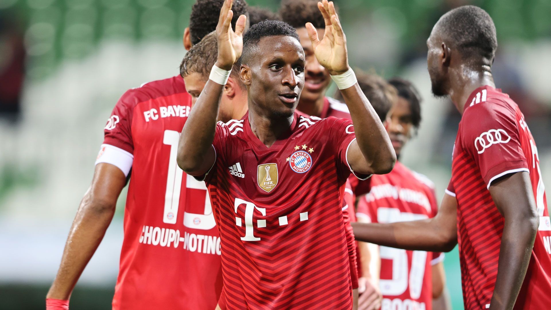 
                <strong>FC Bayern München</strong><br>
                &#x2022; <strong>Streichkandidaten: </strong>Bouna Sarr (Rechtsverteidiger), Omar Richards (Linksverteidiger), Tanguy Nianzou (Innenverteidiger), Chris Richards (Innenverteidiger), Adrian Fein (defensiver Mittelfeldspieler), Malik Tillman (Stürmer)<br>&#x2022; <strong>Einkaufskandidaten:</strong> Sasa Kalajdzic (Stürmer/VfB Stuttgart), Konrad Laimer (defensiver Mittelfeldspieler/RB Leipzig), Matthijs de Ligt (Innenverteidiger/Juventus Turin), Jonathan David (Stürmer/OSC Lille)<br>
              