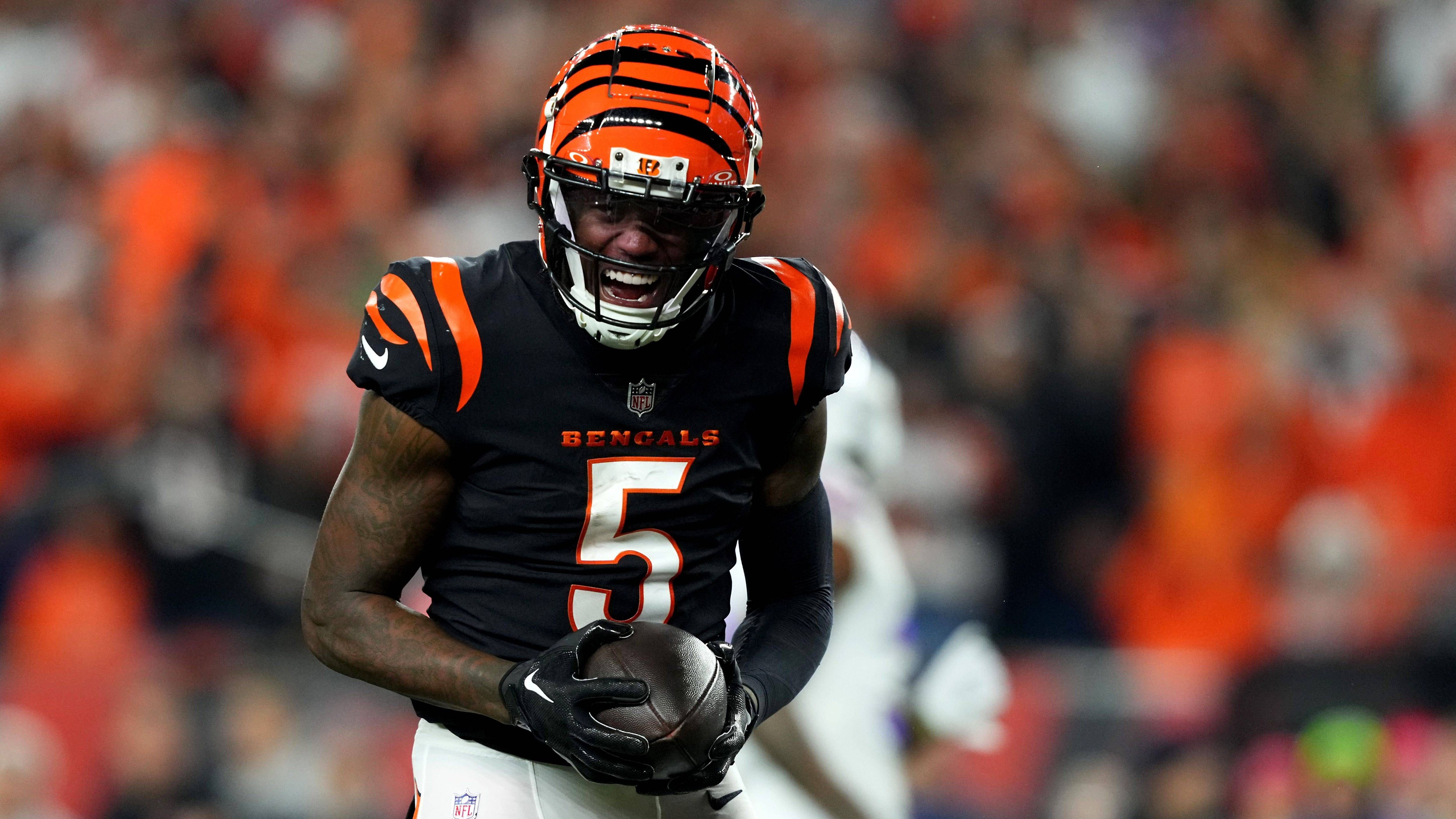 <strong>Tee Higgins (Cincinnati Bengals)</strong><br>Der ehemalige Zweitrunden-Pick kommt in vier Spielzeiten auf knapp 3.700 Receiving Yards und 24 Touchdowns. In der abgelaufenen Spielzeit hatte er mit Verletzungen zu kämpfen, zuvor sammelte er in aufeinanderfolgenden Saisons je über 1.000 Receiving Yards.&nbsp;