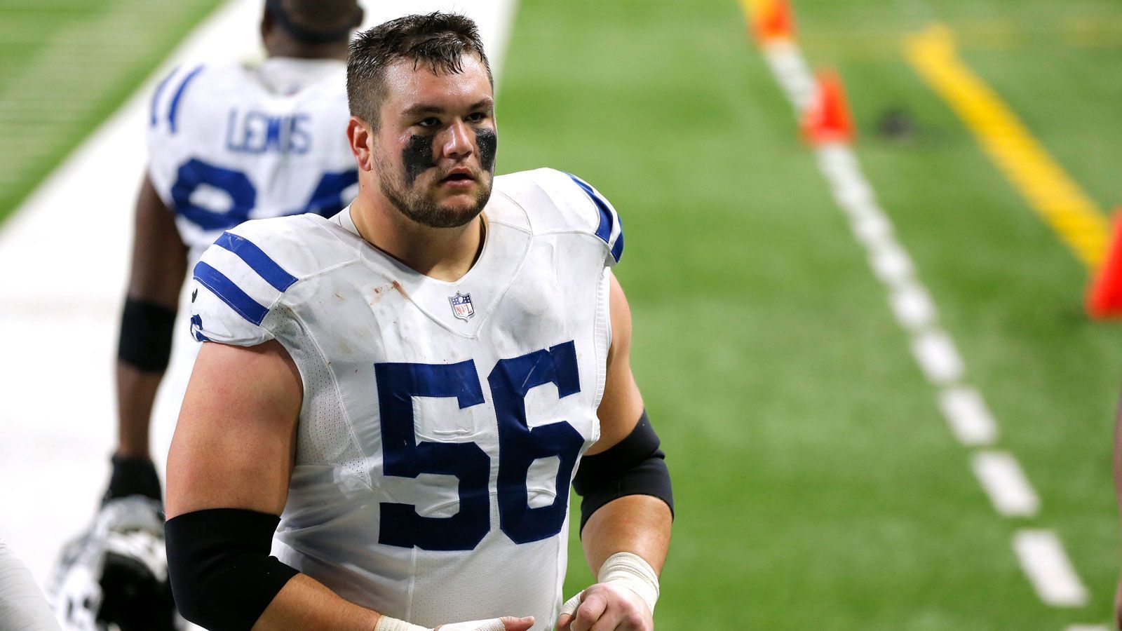 
                <strong>AFC - Offensive Guards (zwei Spieler)</strong><br>
                Quenton Nelson (Indianapolis Colts; im Bild) und David DeCastro (Pittsburgh Steelers) - Colts-Guard Quenton Nelson zählt bereits zu den Stammgästen auf Seiten der AFC und wird in seiner dritten NFL-Saison zum dritten Mal in den Pro Bowl einziehen. Auch David DeCastro zählt zu den erfahreneren AFC-Spielern und heimst seine sechste Teilnahme in Folge ein. 
              